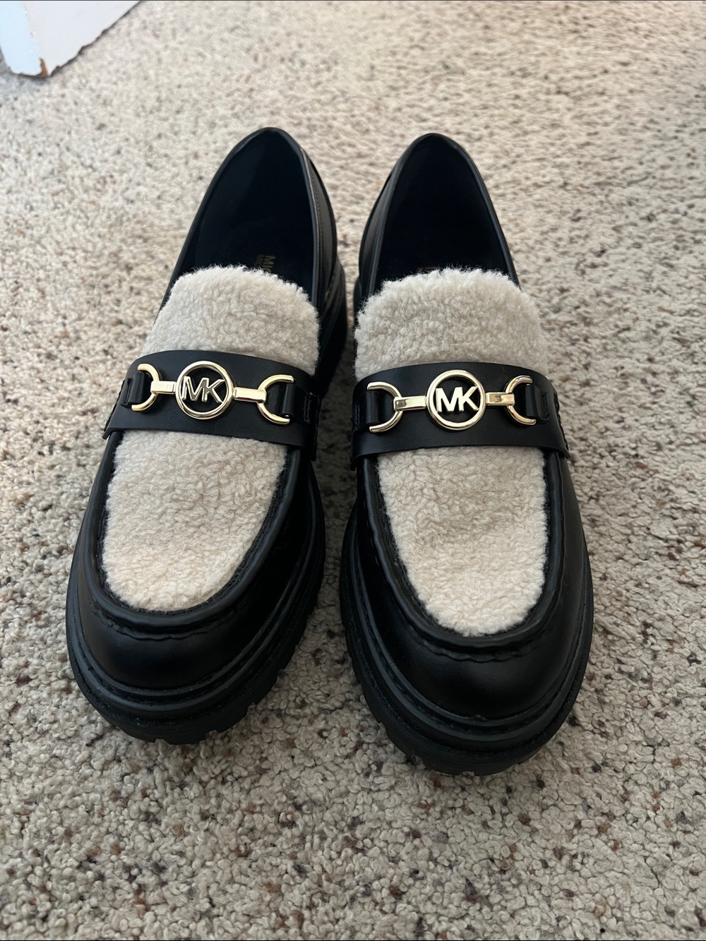 Michael Kors Black Leather Loafers with Faux Shearling Trim - Size 9 - NWT